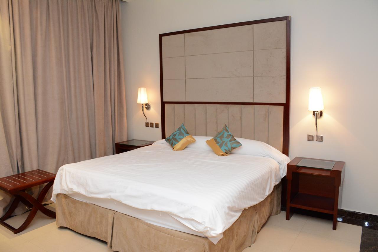Topaz Furnished Apartments Рияд Екстериор снимка
